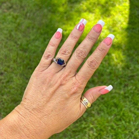 Silver-tone Royal Blue Costume Ring - Picture 4 of 15